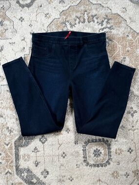 SPANX Women’s Dark Wash Flattering  Slim Fit Jeans Size XL (14-16)